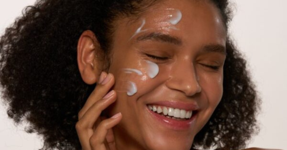 Can You Use Moisturizer at Night? Know What Experts Say!